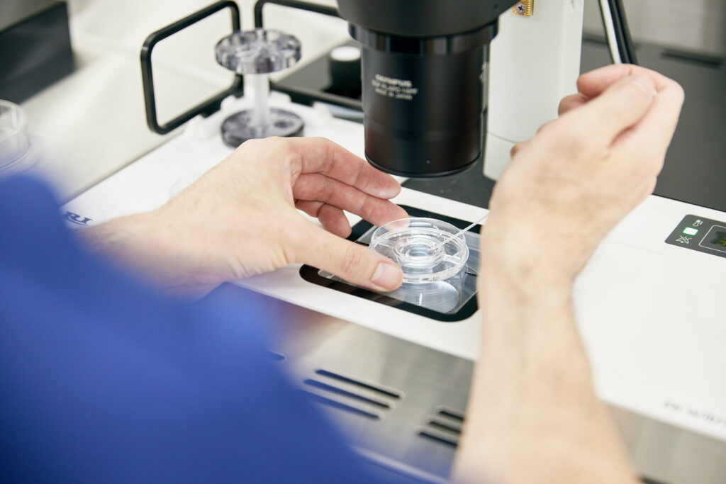 高度生殖補助医療（体外受精・顕微授精）